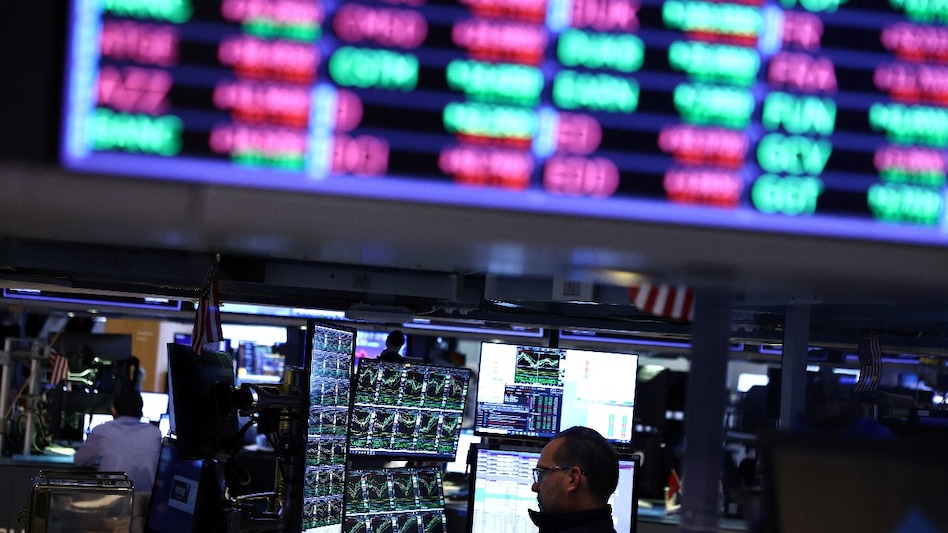 China, Xi: Jefferies said the lack of experienced leadership is reflected in the lack of a consistent policy response to the property downturn. China, Xi: Jefferies said the lack of experienced leadership is reflected in the lack of a consistent policy response to the property downturn.