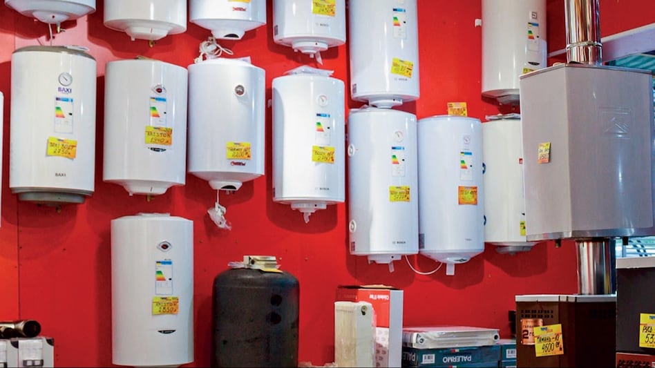 With winter at its peak, sales of appliances like geysers and room heaters are spiking, bringing cheer for retailers and manufacturers alike With winter at its peak, sales of appliances like geysers and room heaters are spiking, bringing cheer for retailers and manufacturers alike