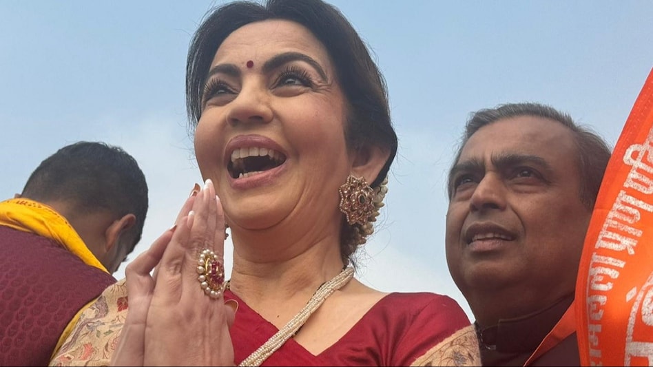 Ambanis in Ayodhya Ambanis in Ayodhya