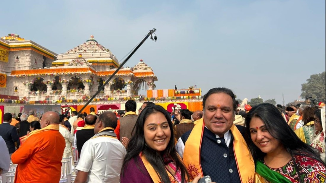 ZEEL MD Punit Goenka was spotted at the Ram Mandir consecration ceremony in Ayodhya along with his family. ZEEL MD Punit Goenka was spotted at the Ram Mandir consecration ceremony in Ayodhya along with his family.