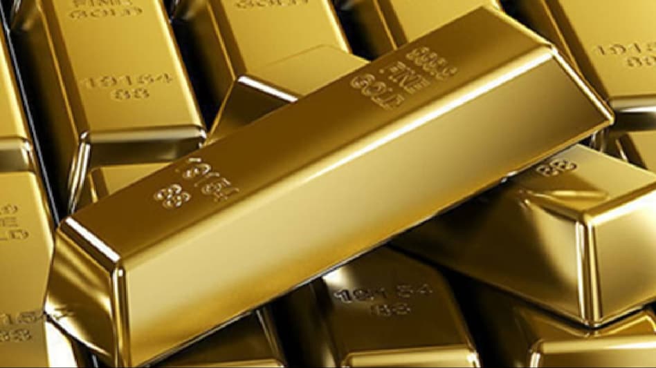 Gold worth Rs 3 crore seized at India-Bangladesh border, one held Gold worth Rs 3 crore seized at India-Bangladesh border, one held