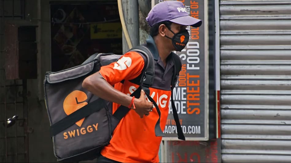 Zomato and Swiggy lead the Indian food delivery market, but in recent quarters Zomato has expanded its market share lead Zomato and Swiggy lead the Indian food delivery market, but in recent quarters Zomato has expanded its market share lead