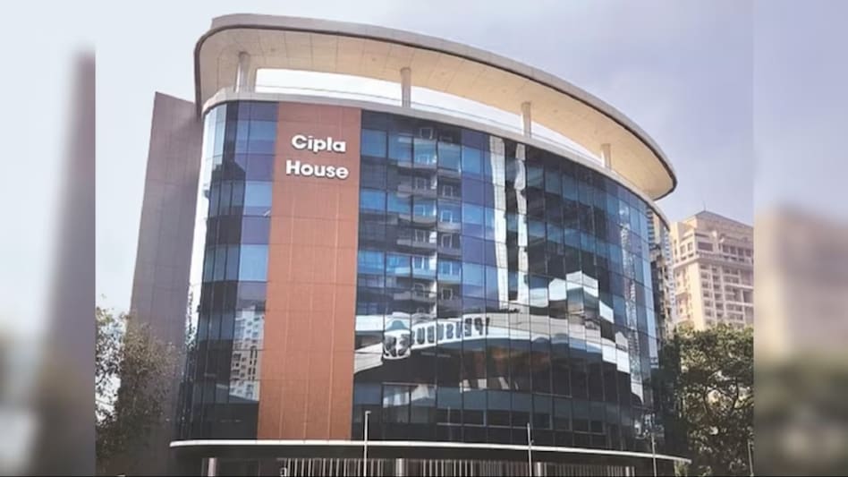 Samina had joined the Cipla leadership team in 2011 as Executive Director, and Global Head – Strategy, M&A and Cipla New Venture. Samina had joined the Cipla leadership team in 2011 as Executive Director, and Global Head – Strategy, M&A and Cipla New Venture.