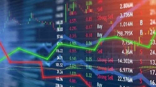 Reason behind L&T’s fall: Centrum Broking said L&T's Q3 numbers were weak as margin was 90 basis points short of estimates and PAT was 10 per cent below its estimates. Revenue, though, came in 5 per cent ahead of its expectations. Reason behind L&T’s fall: Centrum Broking said L&T's Q3 numbers were weak as margin was 90 basis points short of estimates and PAT was 10 per cent below its estimates. Revenue, though, came in 5 per cent ahead of its expectations.