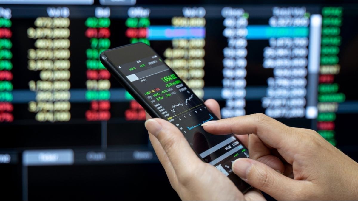 YES Bank Bandhan IndusInd Bank shares gain as HDFC Bank gets RBI
