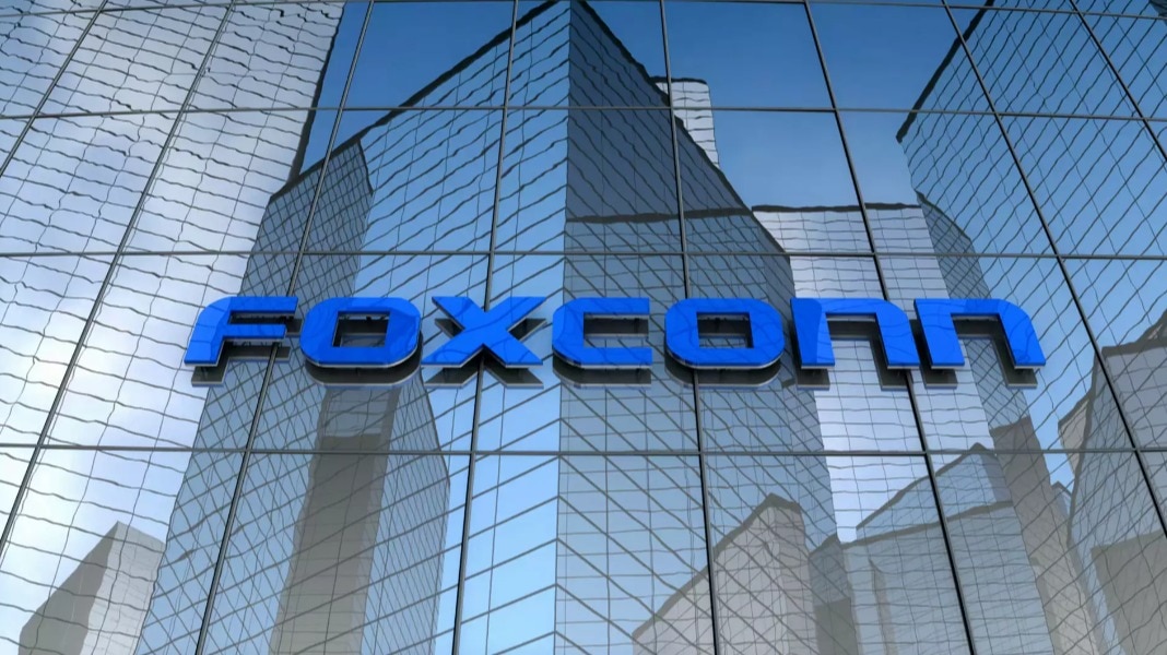 Foxconn Technologies Group has approved $1 billion investment in India's Apple India Plant Foxconn Technologies Group has approved $1 billion investment in India's Apple India Plant