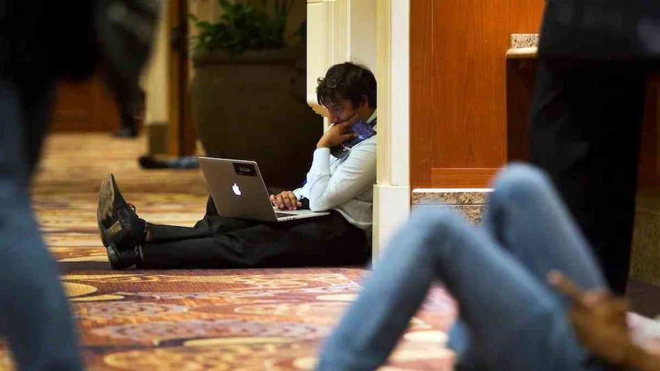 Layoffs (File Photo) Layoffs (File Photo)