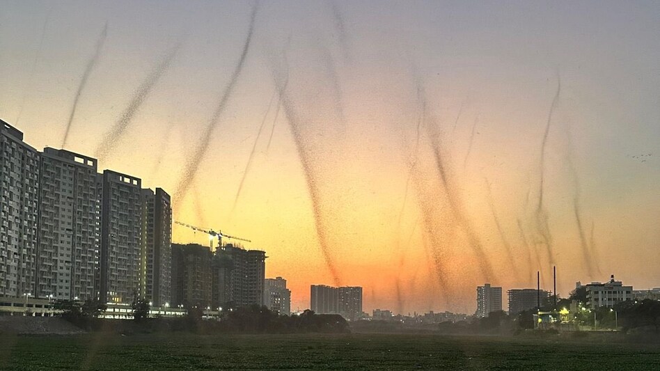 Increased water level in the Mula-Mutha River in Kharadi is noted to be causing the menace. Increased water level in the Mula-Mutha River in Kharadi is noted to be causing the menace.