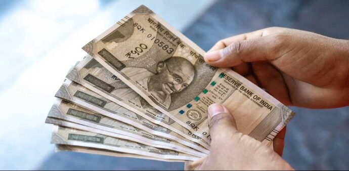 Uttar Pradesh has topped the list by spending Rs 5.31 lakh crore on infrastructure development Uttar Pradesh has topped the list by spending Rs 5.31 lakh crore on infrastructure development