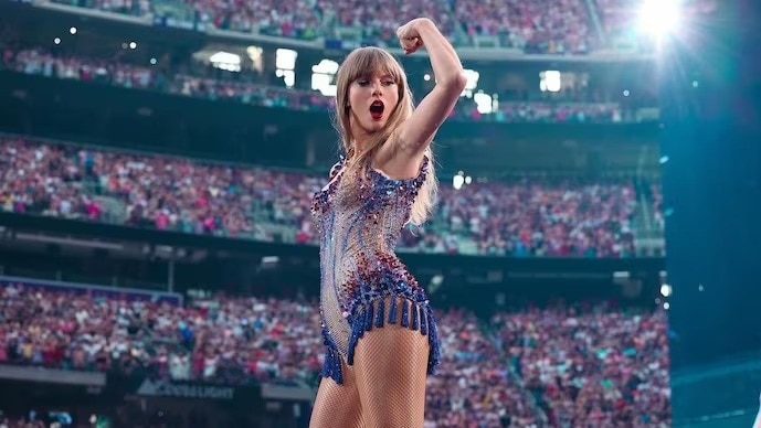 The Eras Tour is Taylor Swift's sixth concert tour, paying tribute to all of her ten albums to date. The Eras Tour is Taylor Swift's sixth concert tour, paying tribute to all of her ten albums to date.