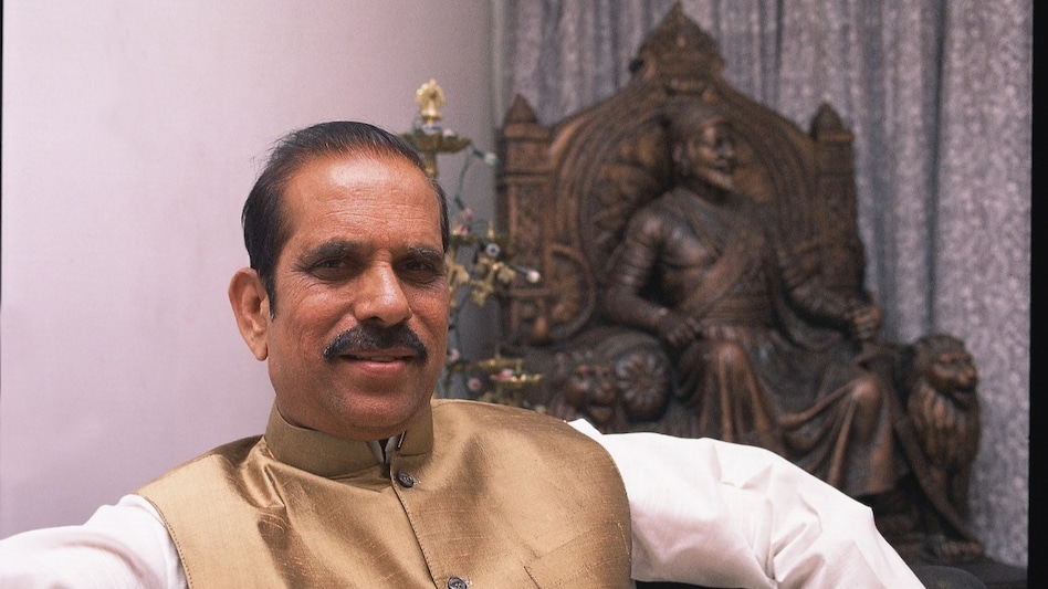 Joshi served as chief minister from 1995 to 1999 and was the first leader from the undivided Shiv Sena to occupy the top post in the state. Joshi served as chief minister from 1995 to 1999 and was the first leader from the undivided Shiv Sena to occupy the top post in the state.