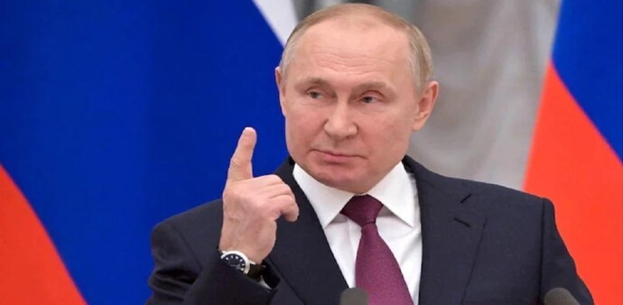 US to impose sanctions on over 500 targets in Russia action on Friday US to impose sanctions on over 500 targets in Russia action on Friday