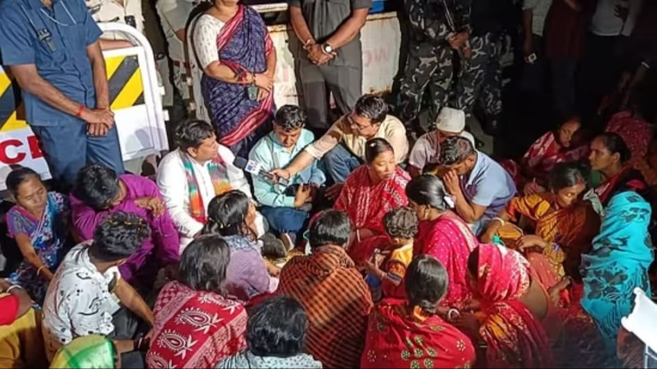 On Friday, fresh protests erupted in Sandeshkhali after women demanded the arrest of Sheikh Shahjahan and his aides over allegations of sexual assault and land grabbing. On Friday, fresh protests erupted in Sandeshkhali after women demanded the arrest of Sheikh Shahjahan and his aides over allegations of sexual assault and land grabbing.