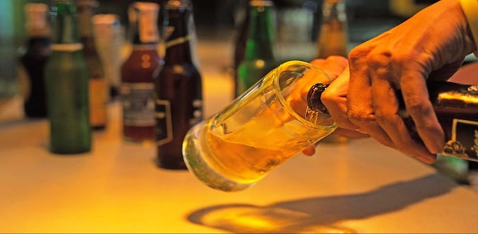 "Anheuser-Busch InBev Raises Annual Dividend Despite Analysts' Concerns Over Buyback Absence and U.S. Sales Dip" "Anheuser-Busch InBev Raises Annual Dividend Despite Analysts' Concerns Over Buyback Absence and U.S. Sales Dip"