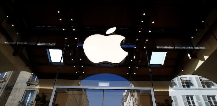 Apple Apple