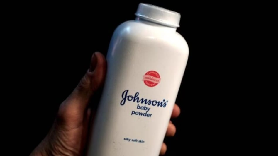 "Mistrial Declared in J&J Talc Lawsuit Amid Claims of Causing Ovarian Cancer" "Mistrial Declared in J&J Talc Lawsuit Amid Claims of Causing Ovarian Cancer"
