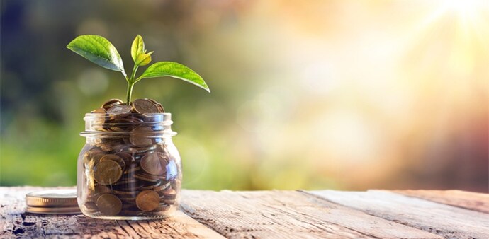 I'm 20 and earn Rs 76,000 a month. How much monthly investment is needed to save Rs 1 crore for a house by age 28, and where should I invest? I'm 20 and earn Rs 76,000 a month. How much monthly investment is needed to save Rs 1 crore for a house by age 28, and where should I invest?