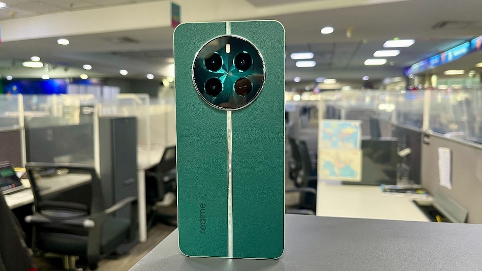 Realme 12+ 5G Realme 12+ 5G