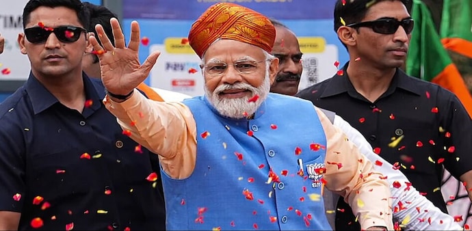 PM Modi's first visit to Kashmir post the abrogation of Article 370 PM Modi's first visit to Kashmir post the abrogation of Article 370