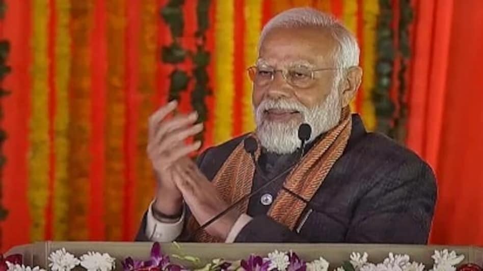 International Women's Day: PM Modi announces cut in LPG cylinder prices by Rs 100 - BusinessToday