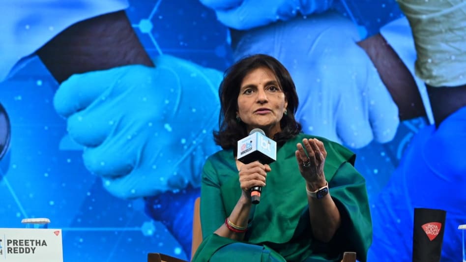 Emphasis on leveraging indigenous solutions and expertise in healthcare for progress. Emphasis on leveraging indigenous solutions and expertise in healthcare for progress.