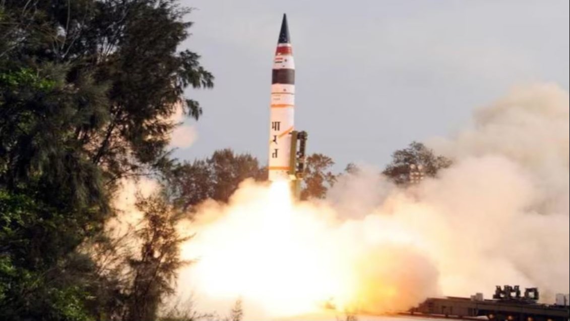 Prime Minister Narendra Modi announced the successful test flight of the Agni 5 missile. Prime Minister Narendra Modi announced the successful test flight of the Agni 5 missile.