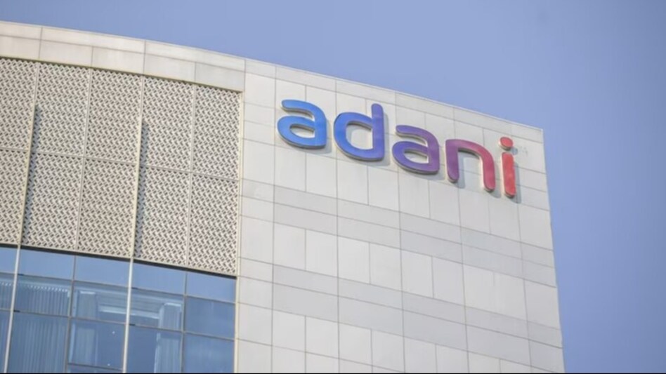 Adani Group plans to bid for AAI's stake in Mumbai airport Adani Group plans to bid for AAI's stake in Mumbai airport