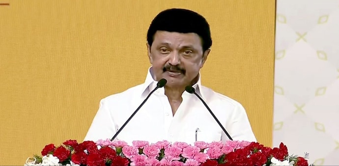 "DMK Finalizes Lok Sabha Seat-Sharing Pact with Left Parties, Allocates Two Seats Each to CPI and CPI (M)" "DMK Finalizes Lok Sabha Seat-Sharing Pact with Left Parties, Allocates Two Seats Each to CPI and CPI (M)"