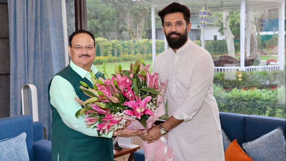 Sources told India Today that Paswan's LJP will contest 4 seats. Sources told India Today that Paswan's LJP will contest 4 seats.