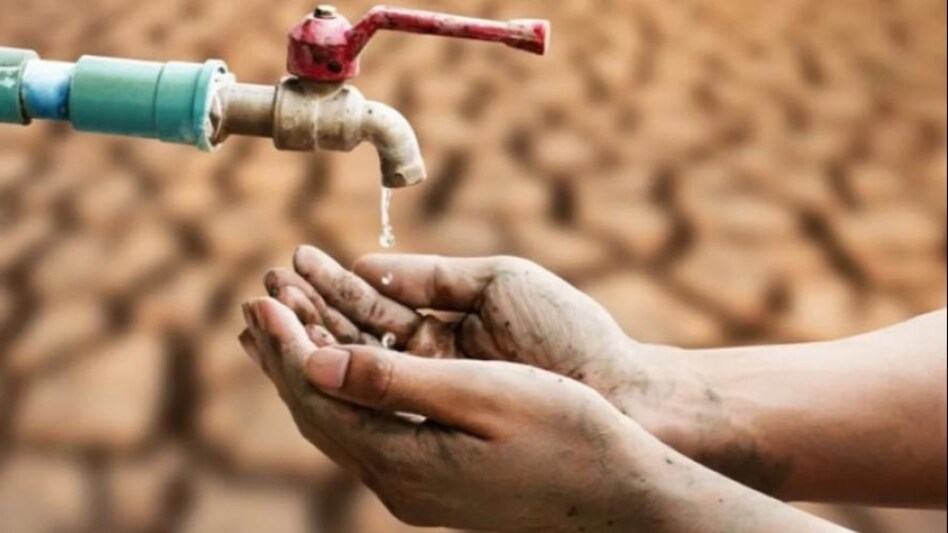 Karnataka reeling under acute water crisis, Modi govt refusing to help people: Congress Karnataka reeling under acute water crisis, Modi govt refusing to help people: Congress