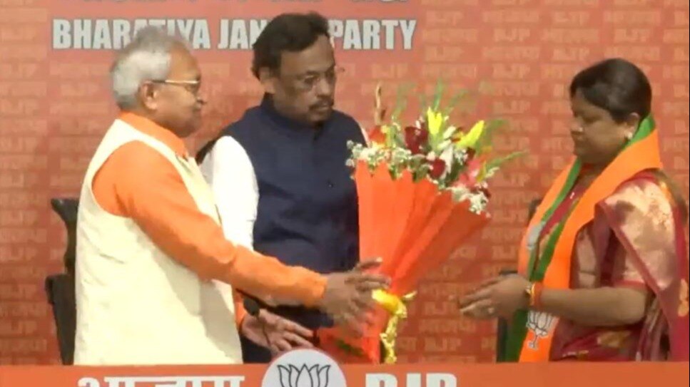 Blow to JMM: Sita Soren, sister-in-law of of Hemant Soren, joins BJP
