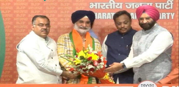 Ex-Indian ambassador to US Taranjit Singh Sandhu joins BJP Ex-Indian ambassador to US Taranjit Singh Sandhu joins BJP