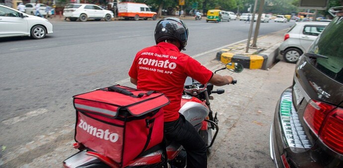 Zomato will not separate colours of delivery fleet between green and red, said Deepinder Goyal Zomato will not separate colours of delivery fleet between green and red, said Deepinder Goyal