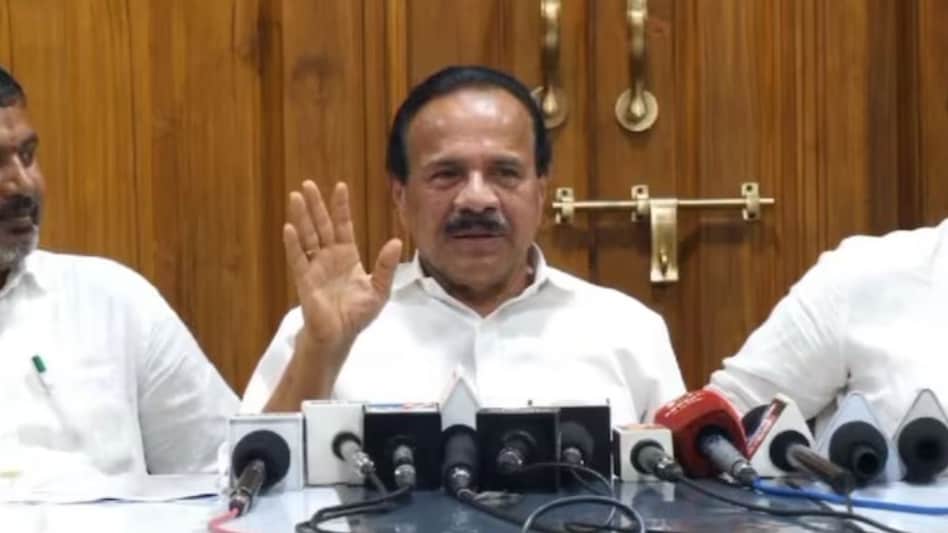 Former Karnataka Chief Minister and BJP MP D V Sadananda Gowda Former Karnataka Chief Minister and BJP MP D V Sadananda Gowda
