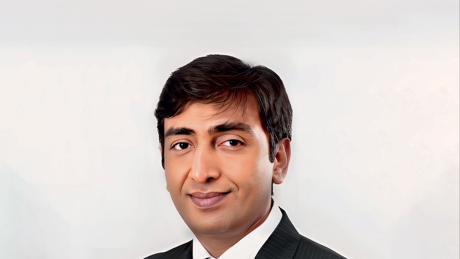 MR. CLEAN: Vneet S. Jaain, MD, Adani Green Energy MR. CLEAN: Vneet S. Jaain, MD, Adani Green Energy