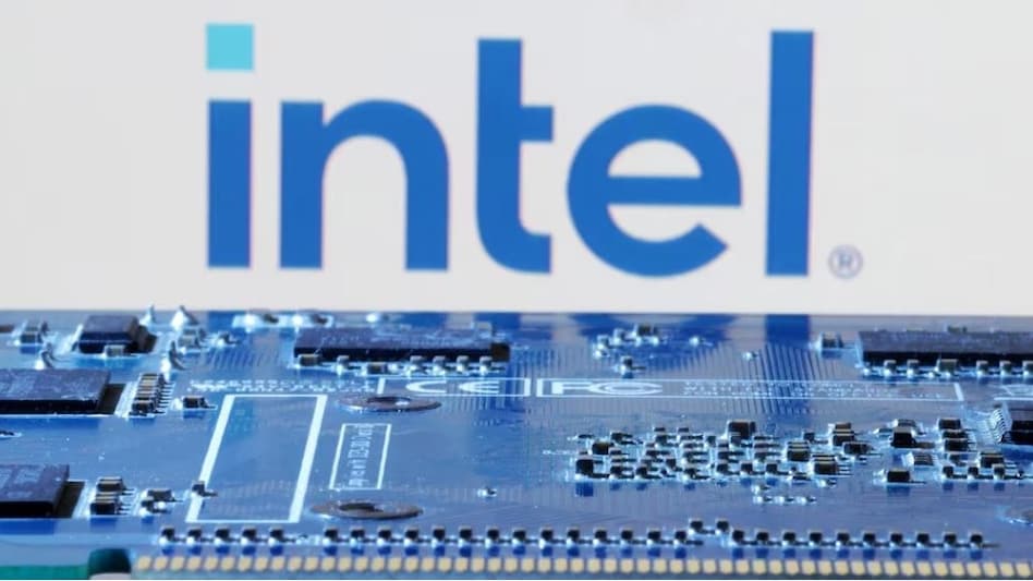 The procurement guidance also seeks to sideline Microsoft's Windows operating system and foreign-made database software in favour of domestic options The procurement guidance also seeks to sideline Microsoft's Windows operating system and foreign-made database software in favour of domestic options