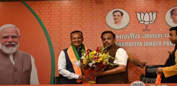 Naveen Jindal announced his resignation from the Congress party over a post on 'X' Sunday evening. Naveen Jindal announced his resignation from the Congress party over a post on 'X' Sunday evening.