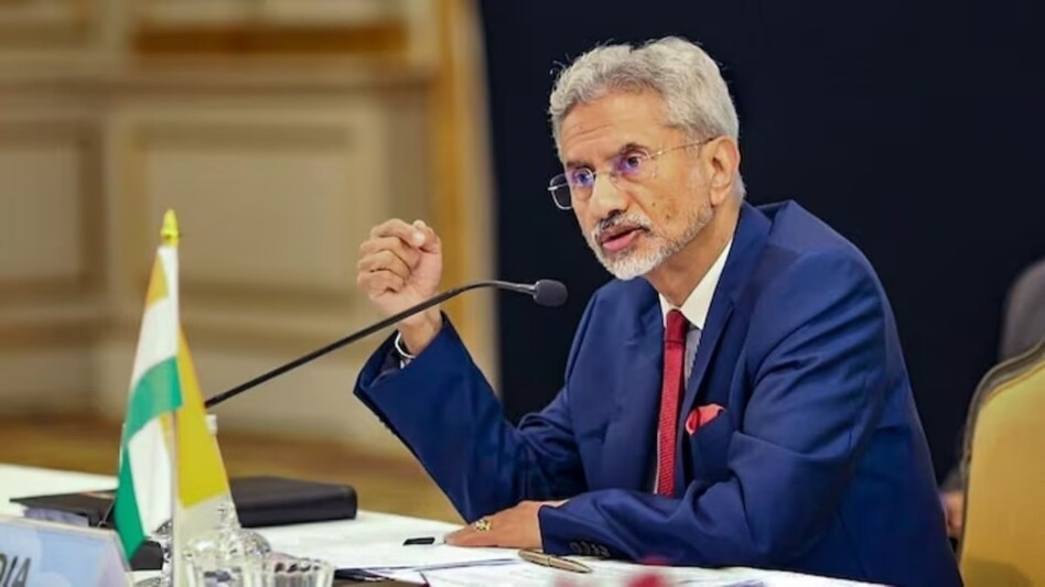 Jaishankar backs Philippines' sovereignty; China asks India to respect its South China Sea claim Jaishankar backs Philippines' sovereignty; China asks India to respect its South China Sea claim