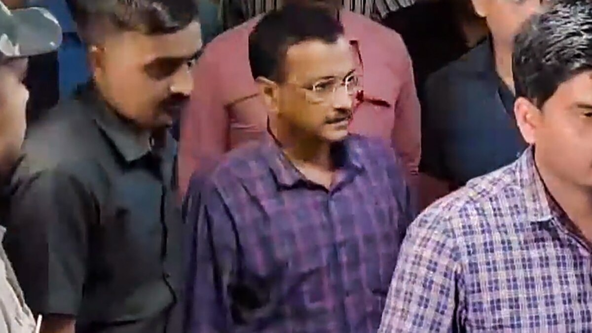 Arvind Kejriwal's plea challenging arrest to be heard today in Delhi High Court Arvind Kejriwal's plea challenging arrest to be heard today in Delhi High Court