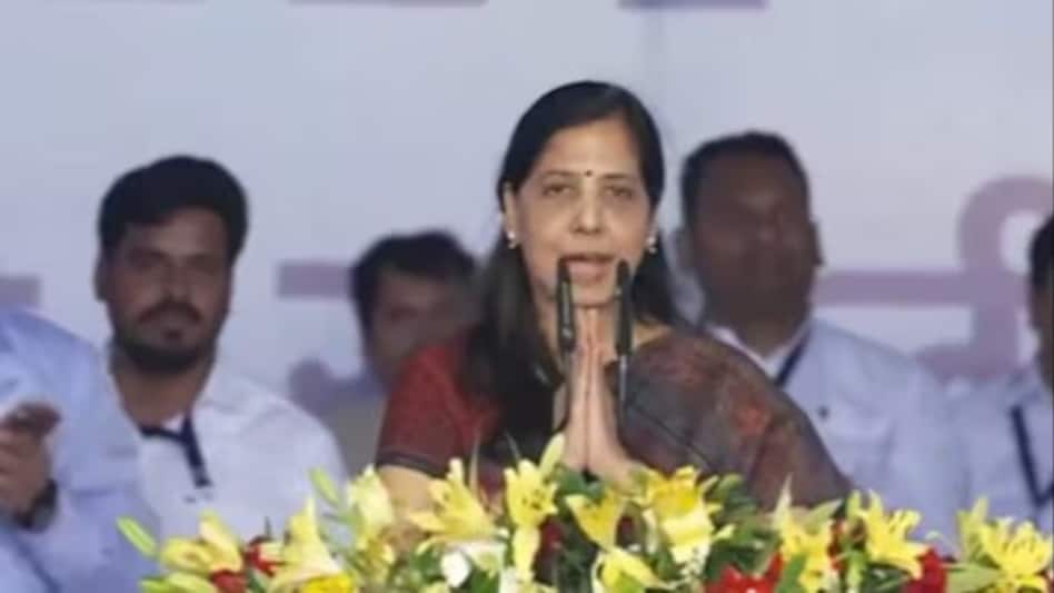 She made these remarks during the 'Loktantra Bachao' rally in Delhi She made these remarks during the 'Loktantra Bachao' rally in Delhi