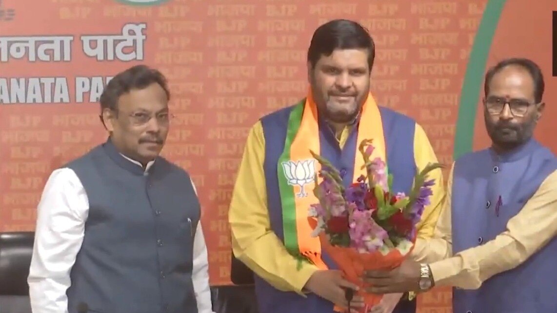 He also said that backing the caste census and the party's stand on Ram Mandir in Ayodhya made him uncomfortable. He also said that backing the caste census and the party's stand on Ram Mandir in Ayodhya made him uncomfortable.