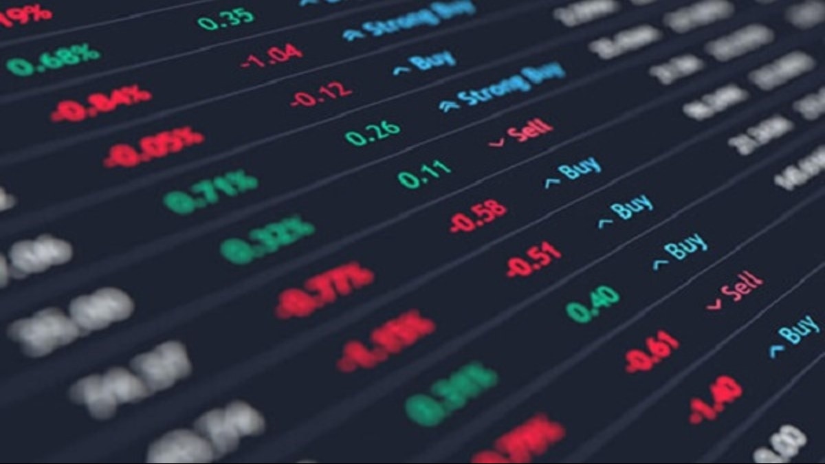 AU SFB shares in bear grip but MF holding hits record high in Q4! - Vimarsana News