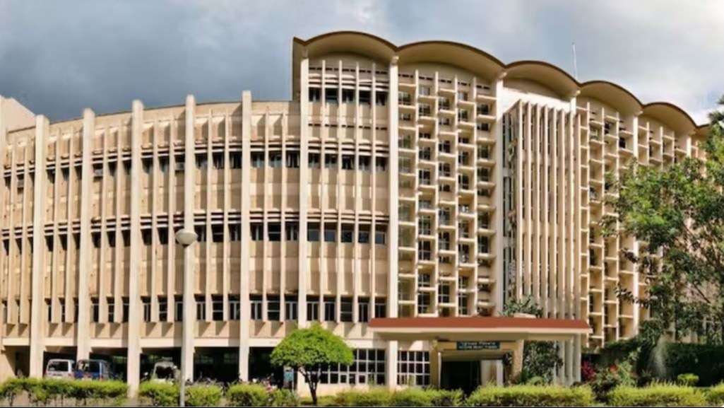 IIT Bombay says only 6.1% yet to get jobs IIT Bombay says only 6.1% yet to get jobs