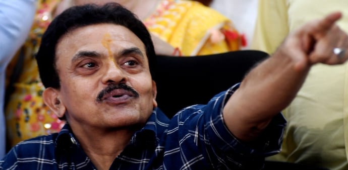 To explain his point further, Nirupam shared a video of the grand old party's gathering in Jaipur on X (formerly Twitter). To explain his point further, Nirupam shared a video of the grand old party's gathering in Jaipur on X (formerly Twitter).
