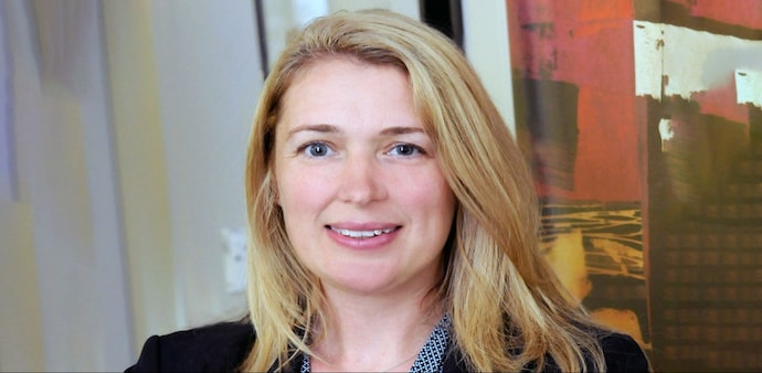 Royal Bank of Canada fires CFO Nadine Ahn for code violation Royal Bank of Canada fires CFO Nadine Ahn for code violation