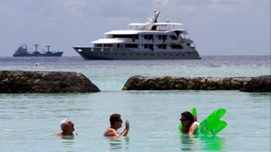 "Maldives Seeks Tourism Boost from India Amidst Declining Visitor Numbers, Plans Collaborative Efforts for Promotion" "Maldives Seeks Tourism Boost from India Amidst Declining Visitor Numbers, Plans Collaborative Efforts for Promotion"