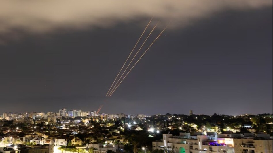 Israel and its allies intercepted the “vast majority” of the 200 drones and missiles fired by Iran Israel and its allies intercepted the “vast majority” of the 200 drones and missiles fired by Iran