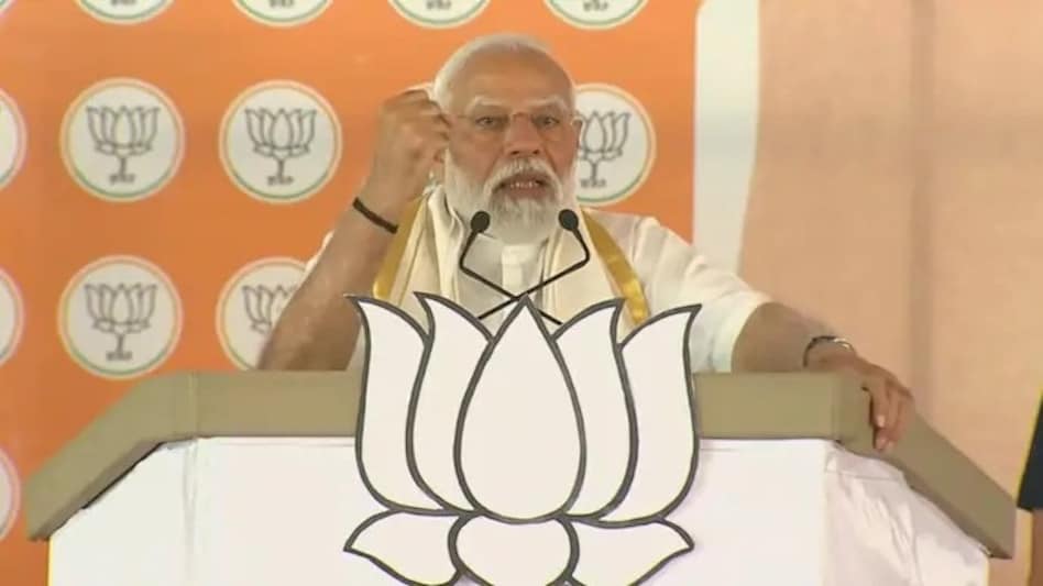 He mentioned that the Congress leader would ask for votes from the people of Kerala but wouldn't advocate for their interests. He mentioned that the Congress leader would ask for votes from the people of Kerala but wouldn't advocate for their interests.