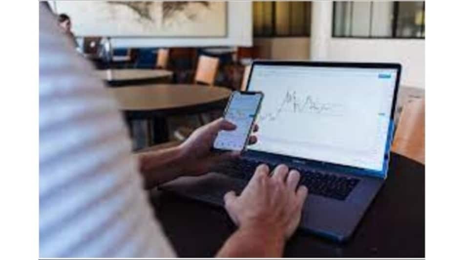 The BookMyForex App offers interbank-linked rates for the zero-markup forex card, international money transfers, and foreign currency notes. The BookMyForex App offers interbank-linked rates for the zero-markup forex card, international money transfers, and foreign currency notes.