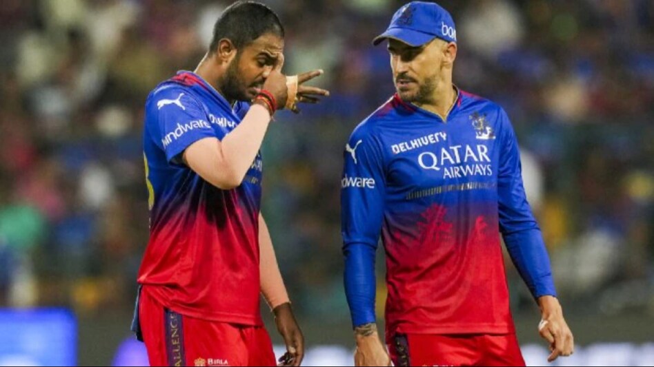 RCB captain Faf du Plessis with bowler Yash Dayal during the Monday IPL match. RCB captain Faf du Plessis with bowler Yash Dayal during the Monday IPL match.